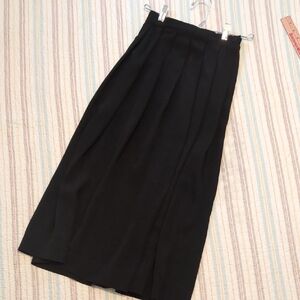 🌼Elegant Black Maxi Skirt